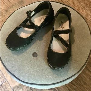 Vionic Judith Suede Mary Jane size 9